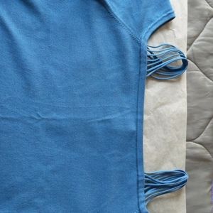 Cold shoulder knit( free w/50.00 purchase